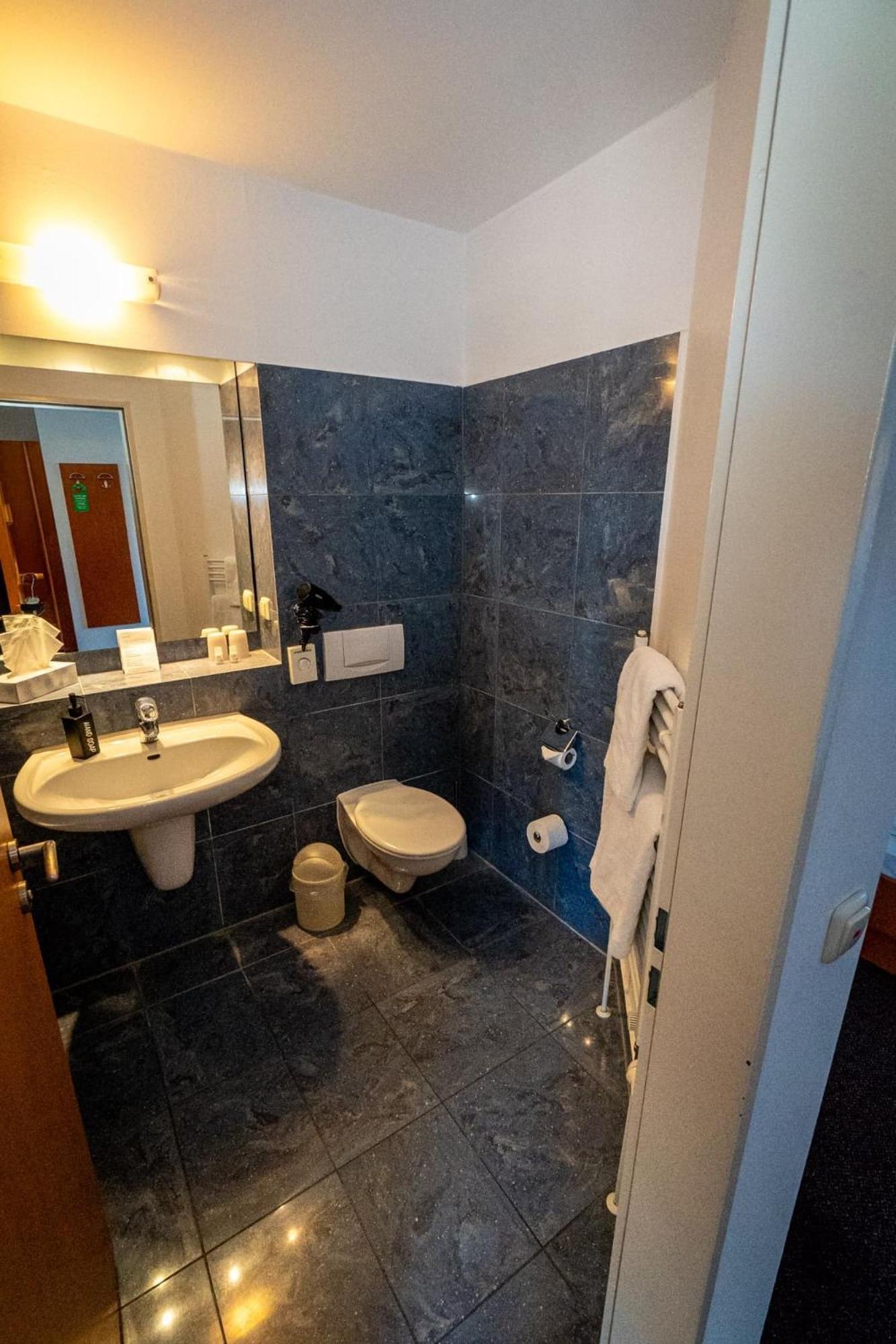 Hotel Adler & Eventlocation Gmbh 伊策霍 外观 照片